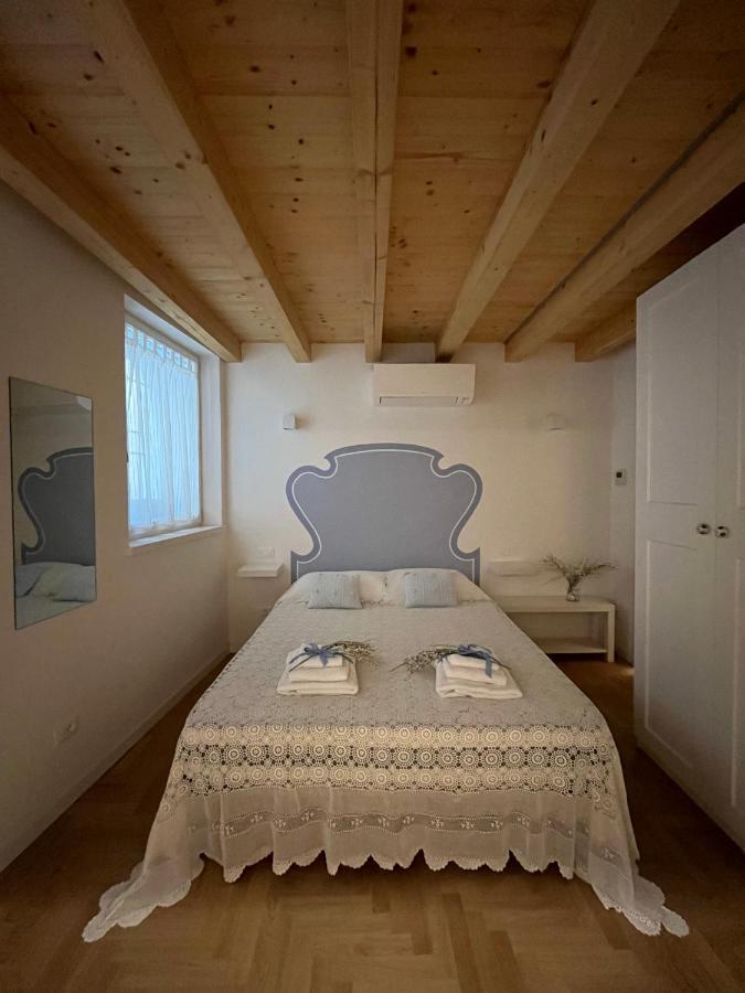 La Piccola Casa Al Lago - Intera Casa Con 3 Camere E 2 Box Salo Ngoại thất bức ảnh