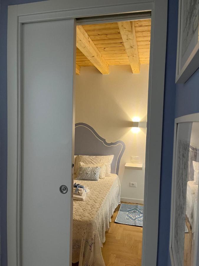 La Piccola Casa Al Lago - Intera Casa Con 3 Camere E 2 Box Salo Ngoại thất bức ảnh
