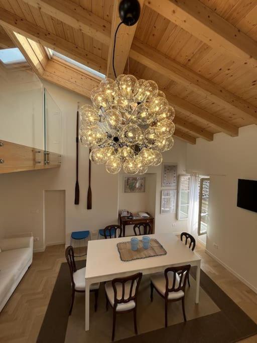 La Piccola Casa Al Lago - Intera Casa Con 3 Camere E 2 Box Salo Ngoại thất bức ảnh
