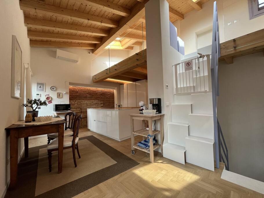 La Piccola Casa Al Lago - Intera Casa Con 3 Camere E 2 Box Salo Ngoại thất bức ảnh